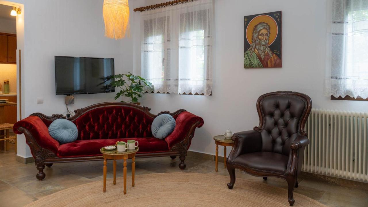 Postmans Apartment Under Meteora Kalampáka Buitenkant foto