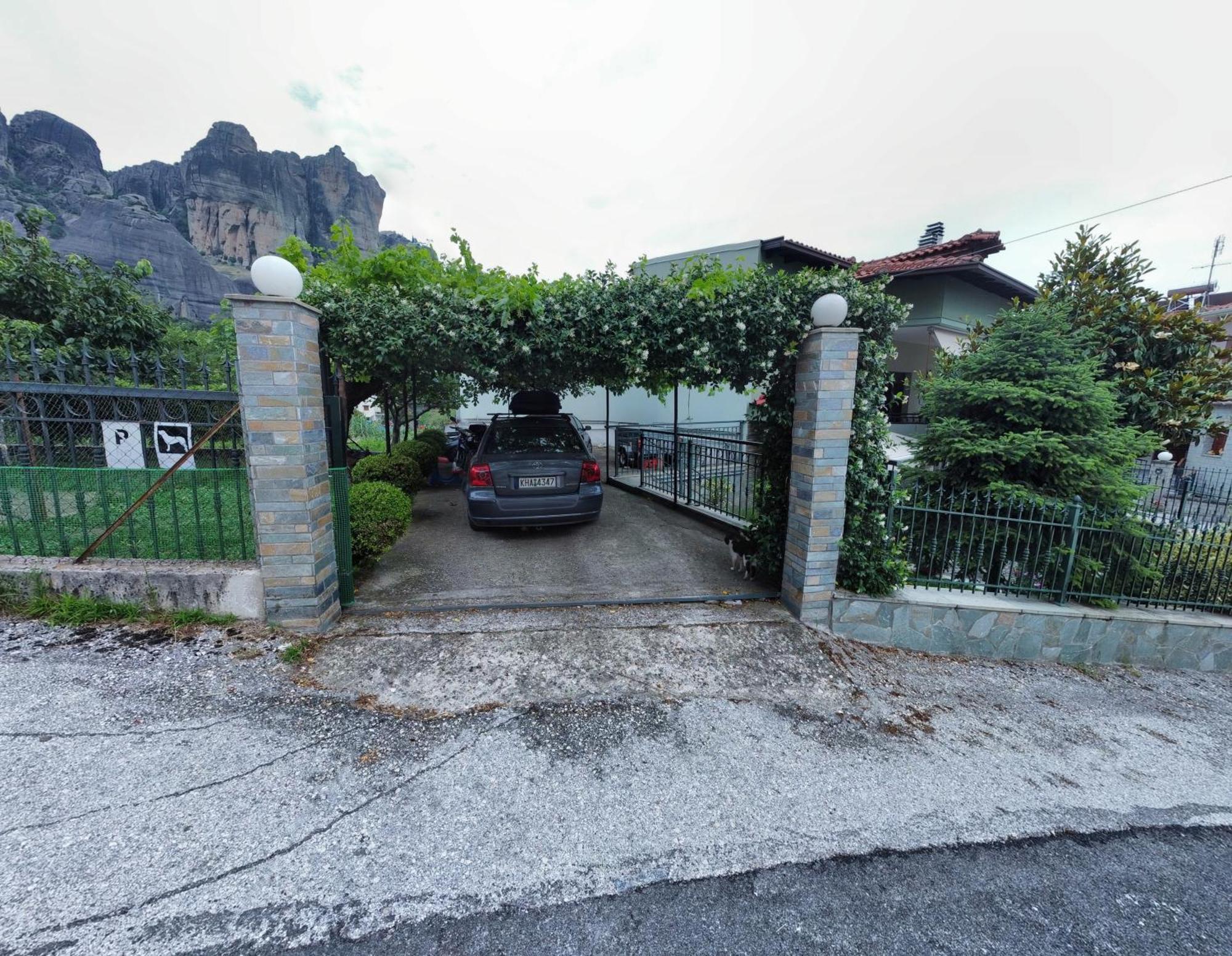 Postmans Apartment Under Meteora Kalampáka Buitenkant foto
